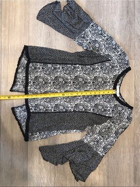 Solitaire Black and White Mixed Print Blouse